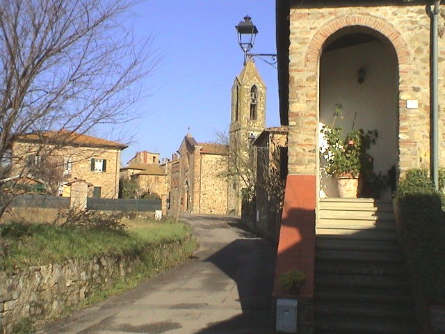 una veduta di Cincelli, frazione di Ponte Buriano